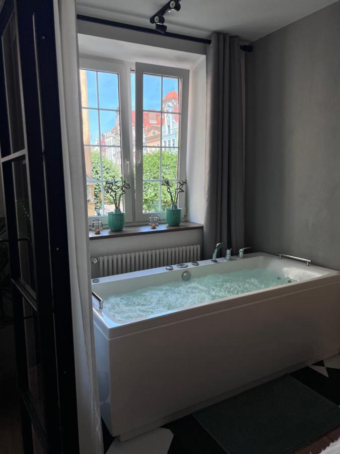 Holiday Apartment Old Town Gdansk With A Jacuzzi エクステリア 写真